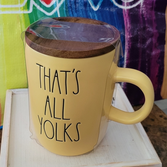 That's All Yolks Rae Dunn Yellow Egg Mug w / Coaster Lid  💛 - Picture 6 of 12